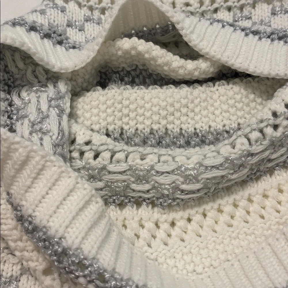 Laundry By Shelli Segal White and Silver fair isle Knit infinity neck Scarf NWT - Picture 11 of 11